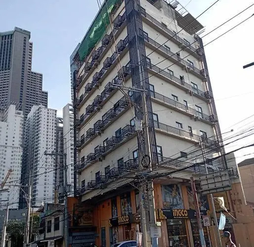 St. Marvin Makati M306
